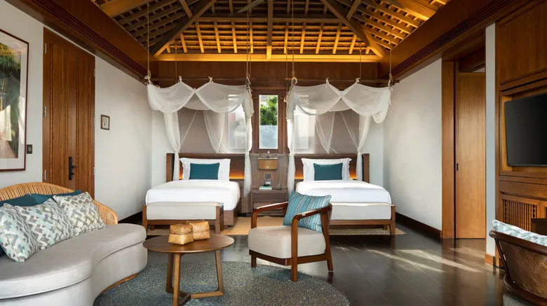 1BR Cliff Pool Villa